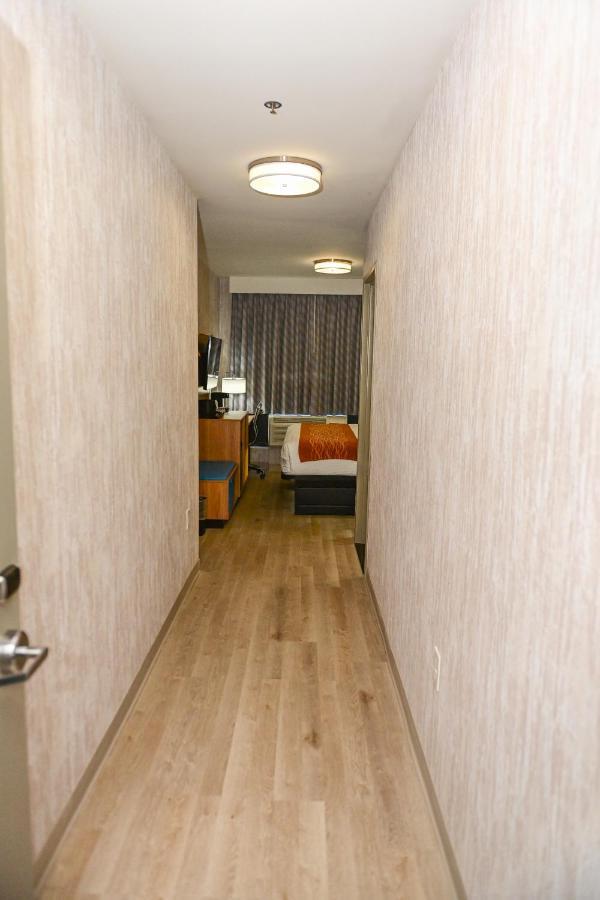 Days Inn By Wyndham Bronx Nyc New York Exterior foto